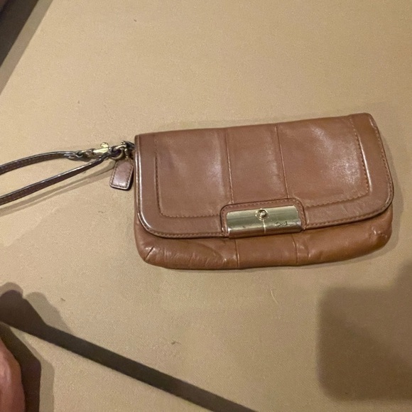 Coach Handbags - Coach wristlet